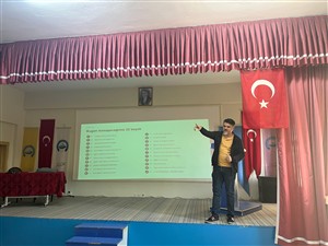 Büro Hizmetleri ve Sekreterlik Bölümü Öğrencilerine Oryantasyon Eğitimi Gerçekleştirildi