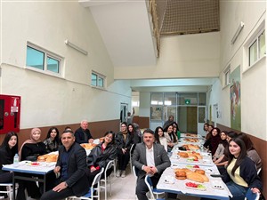 Bölüm Öğrencilerimiz ve Akademisyenlerimiz Gelin Tanış Olalım Kahvaltısında Bir Araya Geldi