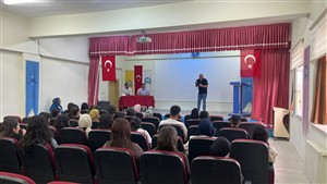 Bölüm Öğrencilerimize Yönelik Sanal Ortamda Bahis, Şans Oyunları ve Kumarla Mücadele Bilgilendirme Toplantısı Tamamlandı