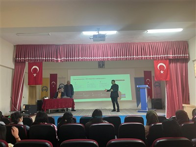 Büro Hizmetleri ve Sekreterlik Bölümü Öğrencilerine Yönelik Yıllık Periyodik Toplantı Gerçekleştirildi